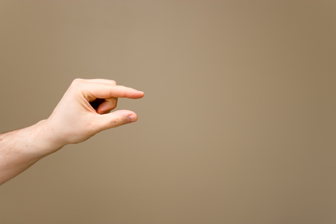 ラミネートベニアの厚みは0.5mm以下って本当！？削らないラミネートベニアでの厚みが気にならない理由について解説