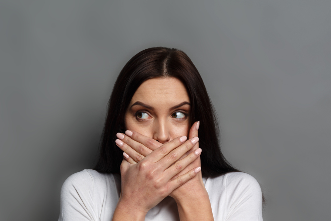 歯肉整形は後戻りしやすい？後戻りを防ぐ方法について詳しく解説